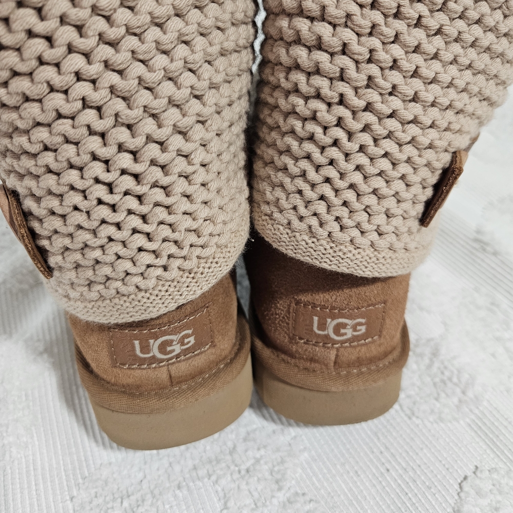 Ugg Chestnut Knit Boots - Picture 10 of 10